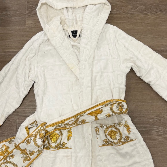White Hooded Versace Robe - Picture 3 of 3